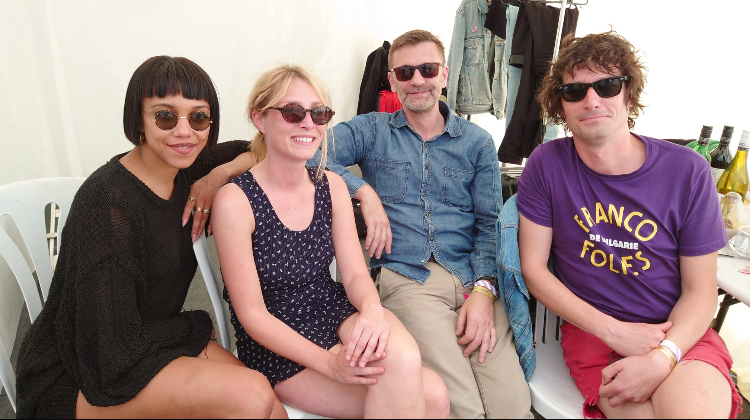 James Brooker with French 1980s new wave cover band Nouvelle Vague at Guilfest 2024 James Brooker with French 1980s new wave cover band Nouvelle Vague at Guilfest 2024