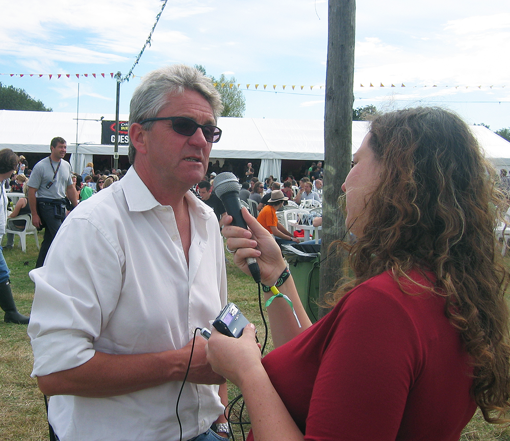 Julie Cottrell interviewing Melvin Benn the managing director of Festival Republic at Reading Festival 2006 Julie Cottrell interviewing Melvin Benn the managing director of Festival Republic at Reading Festival 2006