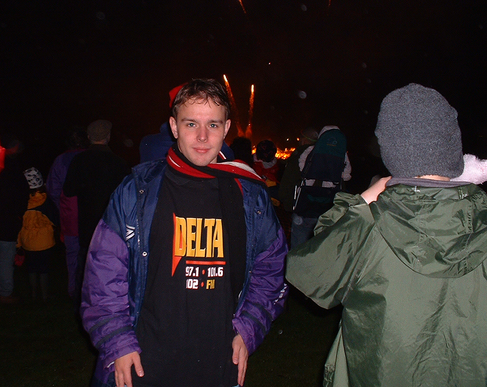 Marcus Durham at the Alton Fireworks for Delta 2002 Marcus Durham at the Alton Fireworks for Delta 2002