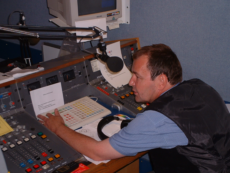 David Way in the studio at Wey Valley 102 in Prospect Place 2003